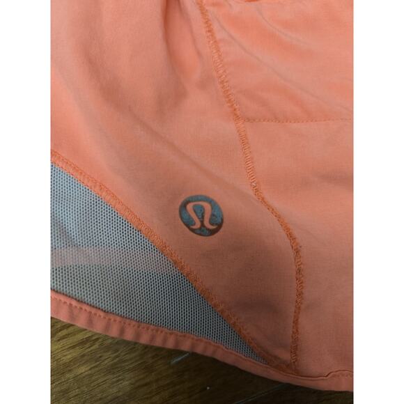 Lululemon Women’s Shorts Size 6 - Picture 4 of 4